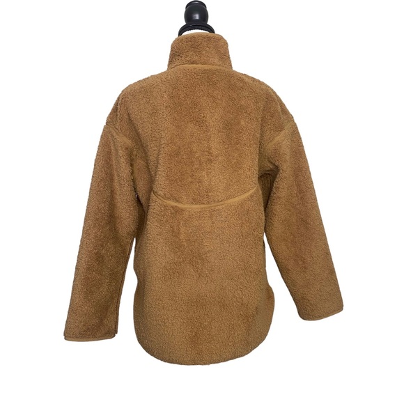 Lululemon Reversible Fleece Jacket in Bold Beige - Picture 6 of 9